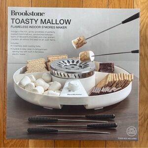 Brookstone Marshmallow Flameless Indoor S’mores Maker - NEW IN BOX